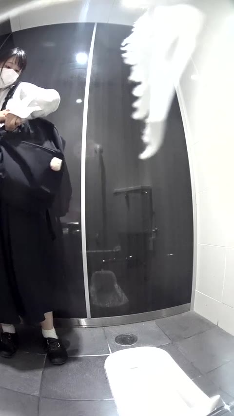         アイドルの卵たちの女子トイレ
    