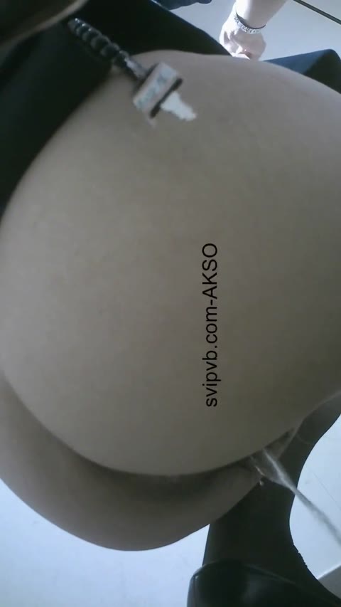         (無 HD)2021 12 新KTV 美人限定便所VX 3名
    