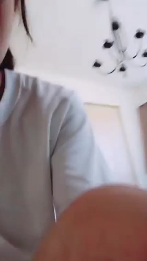         スク水の日焼け跡☆小ぶりちっぱいｃ１ちゃんが裏垢配信で頑張る♪ほか６作品+
    