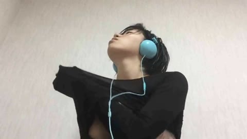         エロイプで過激になっていく素人③　知らない男の命令に従うツンデレ美巨乳女子
    