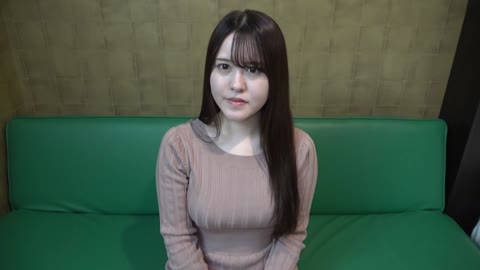         Gカップの美人エステティシャンに無許可で中出し！色白美マンから大量に流れ出る精子は感無量です。 (オリジナル)-1
    