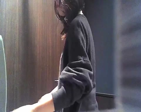         【デビュー特価】厳選美人を背面から
    