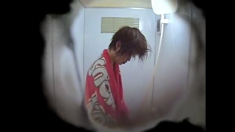         【素人】真夏の♡海水浴場シャワー室◆3カメ盗撮 06
    