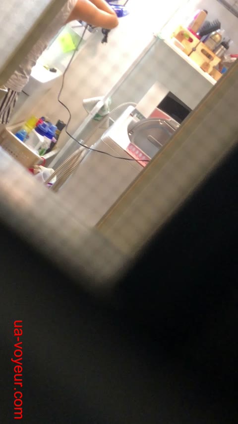         【流出】わたしの彼女の入浴
    