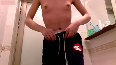         生えかけの子のお風呂
    