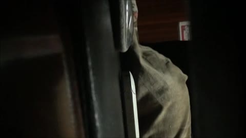         ネットカフェルームでオナニー発見
    