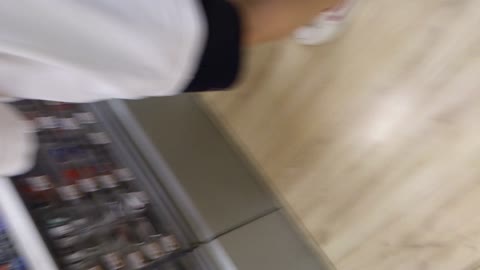         透け透けな服で下着丸見えCちゃん♡
    