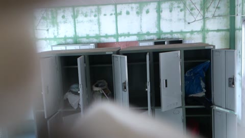         【お得なセット販売】制服女子プール更衣室盗撮＆逆さ撮り
    