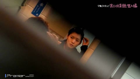         【第三体育館File072】J●特集　外で着替えてから、個室に入ってくれちゃいました
    