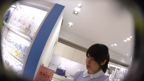         【逆さHERO】店員撮り１！可愛い研修中の子を直撃！！
    