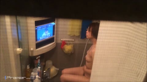         美女のテレビを見ながらの入浴　乙女の風呂場 Vol.21
    