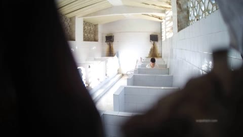         中国のトイレ、ガバガバすぎてプライバシー皆無すぎる【無修正】
    