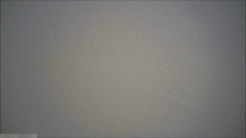         潜入！プールのトイレ（エース級が水着を脱いでおっぱい全開！）
    