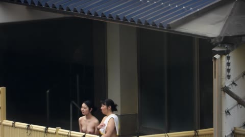         令和露天風呂❸
    