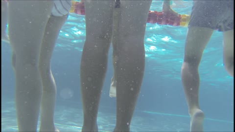         水中水着追跡！vol.01（レインボービキニママ）【YMUW-1001】
    