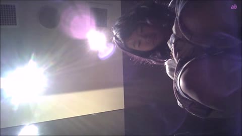         女子トイレ盗撮(297)桐谷☆玲似美女の鼻ほじ＆放尿を後ろから前からかぶりつきで便器内２名も全１０名
    