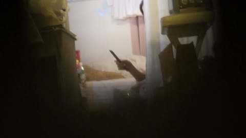         アパレルお洒落店員さんの日常。斜め下の角度から割れ目をゲット！
    