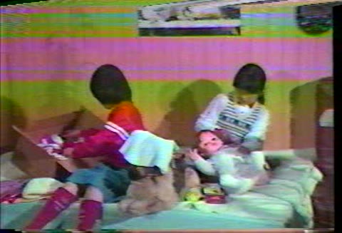         昔の教育テレビ　「女児の成長記録」
    