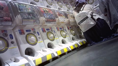         私服の〇ｃｓ登場♪染みつき生パン粘着撮り３０名様！etc５作品
    