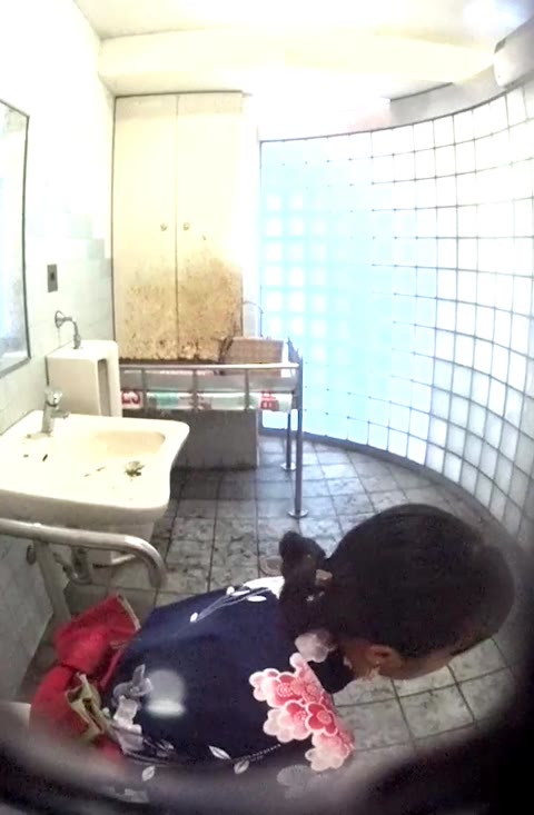         海の共同トイレを撮ってきました！５今日はお祭りです浴衣です未チェック
    