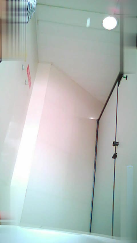         北京・大衆レストラン／【後ろから】便所②ウンコあり。。42分
    