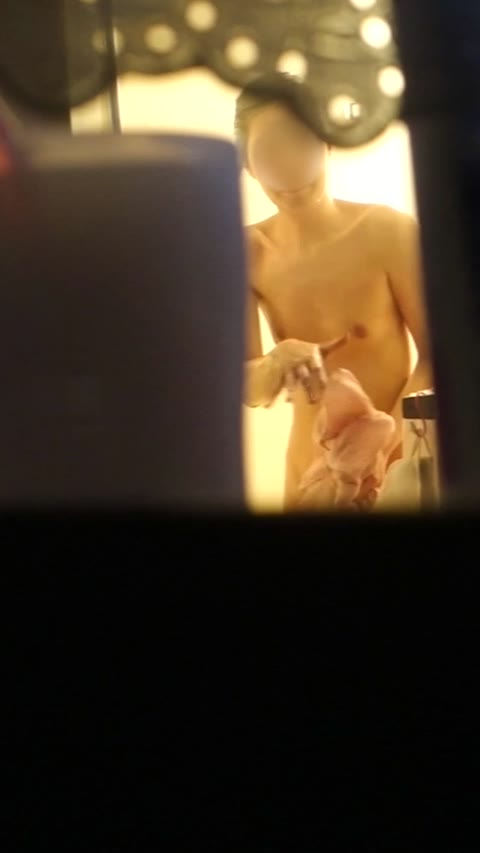         ミスコンクラスのS級女子大生、スレンダーな美女は品のある裸の持ち主
    