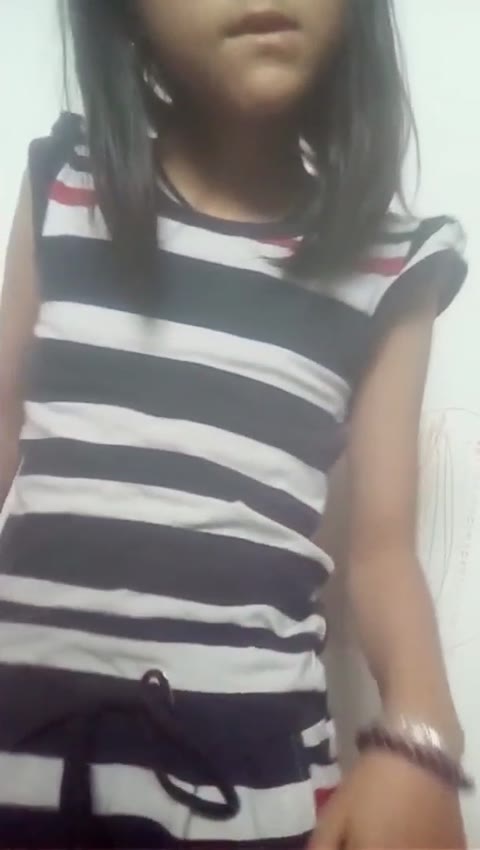         きけんぶつ. 寝ている娘Sを無理ヤリ★小柄美乳&amp;線の細いコが見え見え♬ etc６作品
    