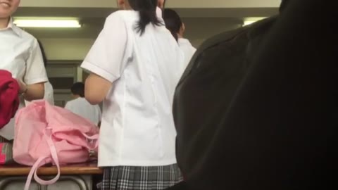         担任が教室着替えを隠し撮り♥JC流出♥
    