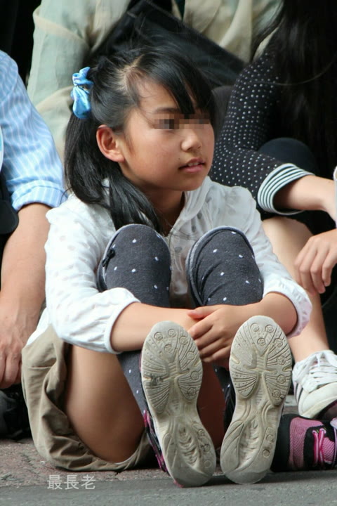         つるつるつるりんこ(部屋で二人配信)
    