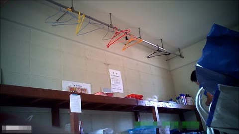         部室でお着替え
    