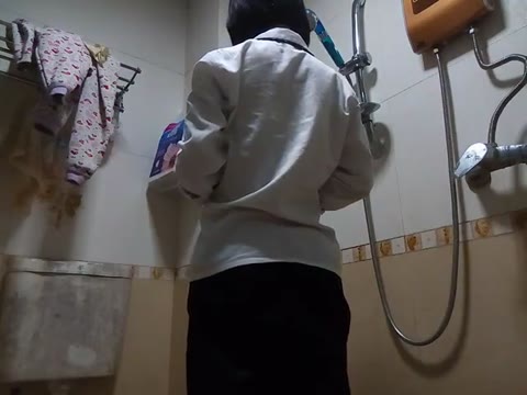         民家貧乳娘風呂
    