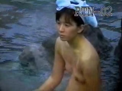         盗撮美人秘湯 激 潜入露天 弐番湯
    