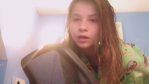         C＆C♬お泊りおふざけ配信★美乳シィ美少女のお着替えファッションショー！etc９作品+
    