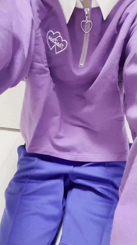         アジアの可愛い童顔巨乳のメガネっ娘♪ライブチャットで全開くぱぁ！etc８作品
    