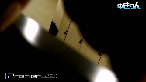         【世界の射窓から】新世界の射窓 No106 左と右、同時入ってくれた赤いパンプス。カメラを振り回す
    