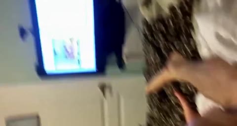         外国美乳美女☆3P配信
    