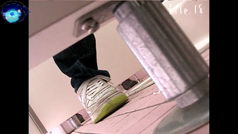         マ○コ丸見え！！第二体育館潜入撮File.18前編
    