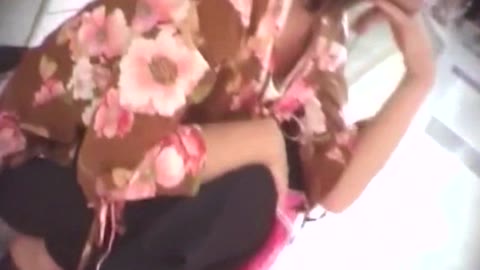         盗撮！胸チラパンチラ頂きます！vol.02
    