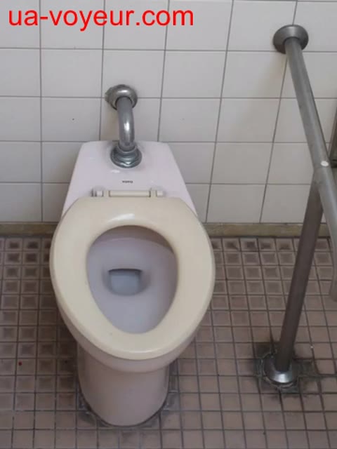         赤白帽の●学生3人目でえす
    