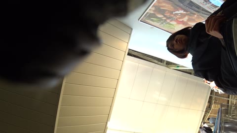         パンチラよき☆ナマの制服ｋちゃんに密着♪純白のパンティを逆さ撮りetc５作品
    