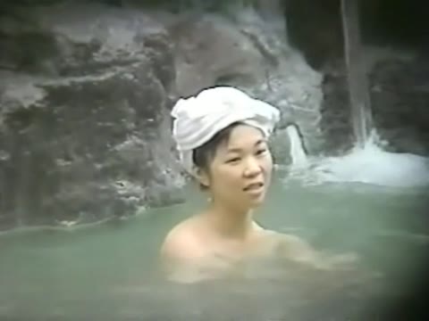         ピーピングショップ オリーブ 究極！露天風呂盗撮 スペシャル版 VOL.14
    