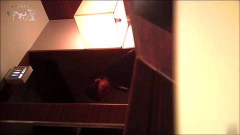         女子トイレ盗撮～某ファミレス編～vol.27
    