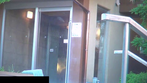         美女たちがスパで素っ裸でうろうろ！！最高な体
    