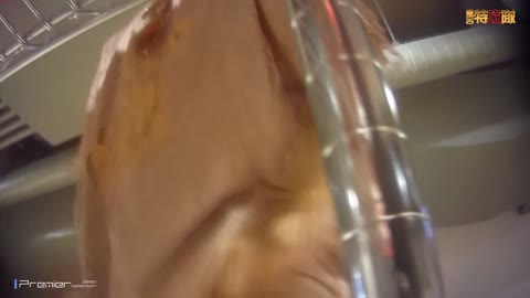         美少女JK入室とまさかの有名人?!【幻 プール編 No.029】
    