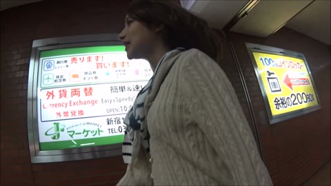         過去にフラれた腹いせに、地元の超カワイイ子のパンチラ流します
    