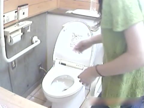         密撮!!夏の海岸洋式個室トイレVol.6
    