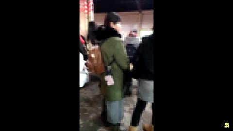         満員列車でｃ娘の背後から・・！他、逆さ撮りｐちら５本
    