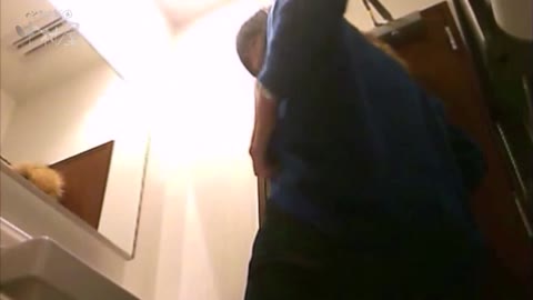         女子トイレ盗撮～某ファミレス編～vol.02
    