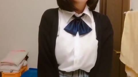         大きいおっパイを持つKが変態配信
    