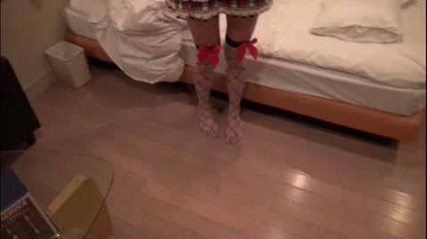         アイドルにいそうな・・お洒落な黒髪美少女がラブホで甘い声で喘ぐSEX
    